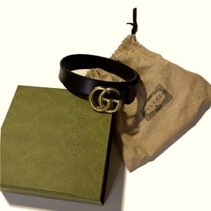 🚫SOLD🚫 $500 Authentic Gucci GG Marmont leather belt shiny buckle Women 80/32